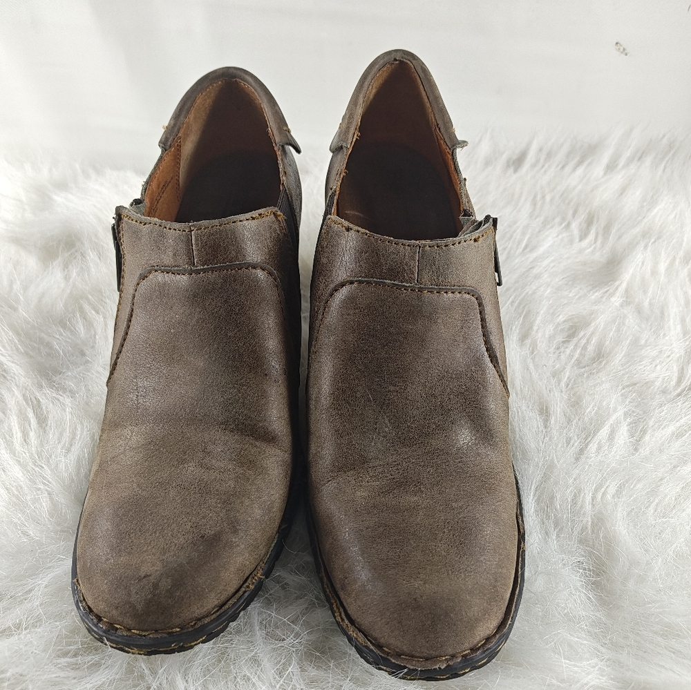 Born Brown Leather Heeled Short Side Zip  Gusset Ankle Boot Size 9